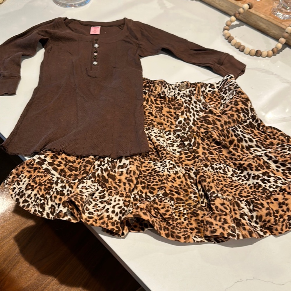 Children’s place Girl’s Corduroy Animal Print Skirt Brown with brown shirt 6X/7
